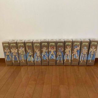 聖闘士星矢 ゴールドセイント ウイスキー 12星座フルセット 700ml(ウイスキー)