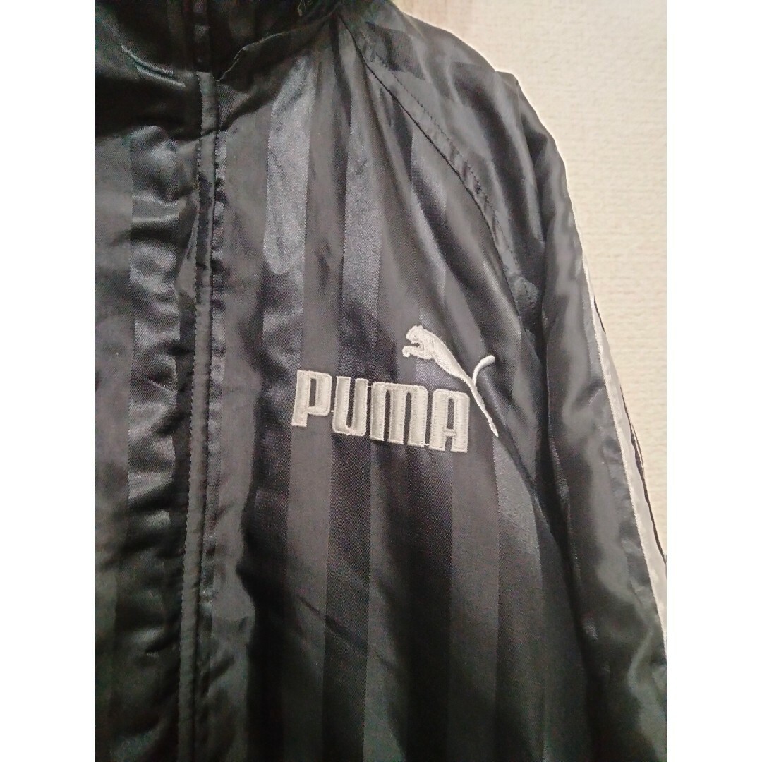 PUMA(プーマ)の美品 PUMA プーマ ベンチコート ブラック シルバー 160 スポーツ/アウトドアのサッカー/フットサル(ウェア)の商品写真