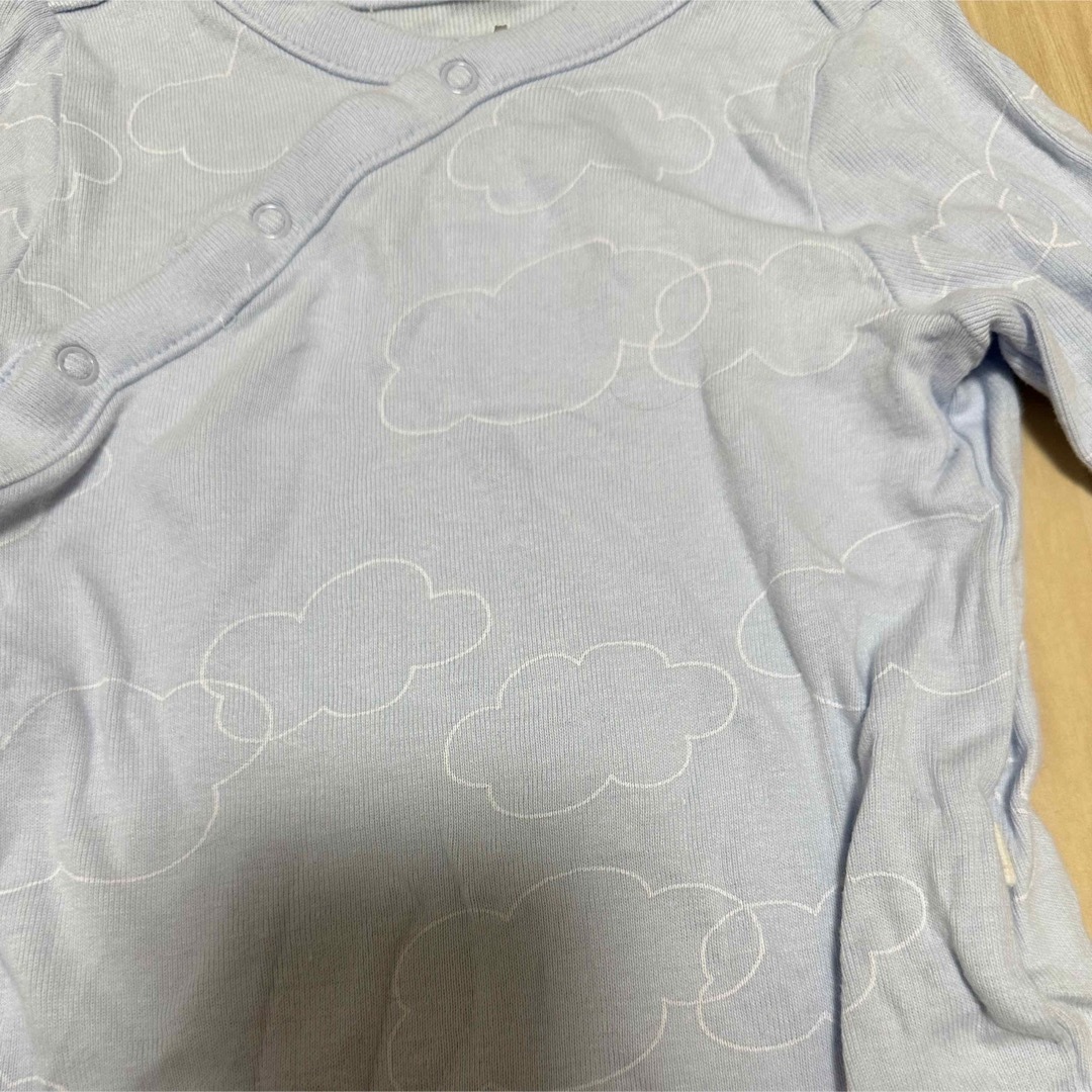 babyGAP(ベビーギャップ)のbabyGAP ロンパース 60 雲柄 キッズ/ベビー/マタニティのベビー服(~85cm)(ロンパース)の商品写真