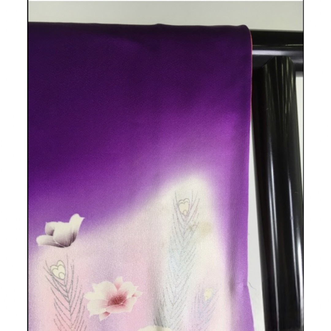 着物 良品 付下げ　紫 草花 孔雀　金彩　銀彩　正絹　袷 レディースの水着/浴衣(着物)の商品写真