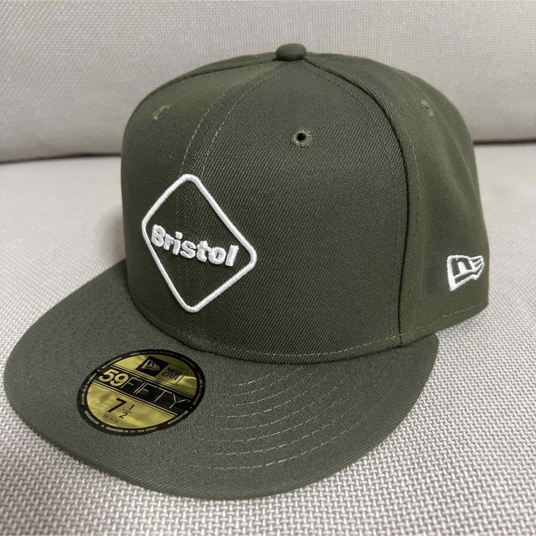 F.C.R.B.(エフシーアールビー)のF.C.Real Bristol NEWERA 59FIFTY CAP メンズの帽子(キャップ)の商品写真