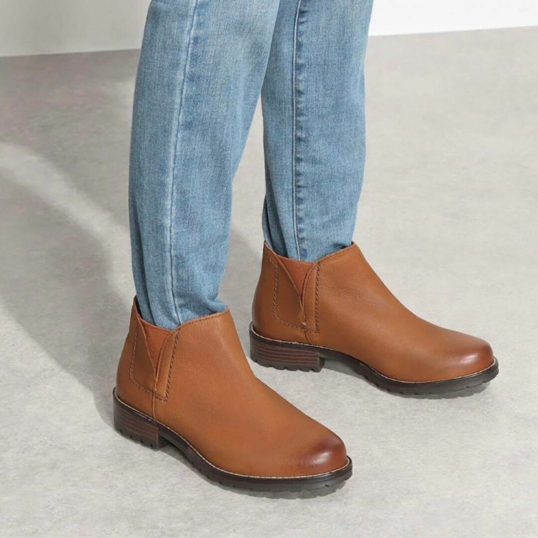 Clarks(クラークス)の未使用★Clarks Clarkwell Demi クラークウェルデミ レディースの靴/シューズ(ブーツ)の商品写真