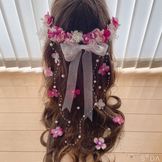 ラプンツェル髪飾り♡濃いピンク♡挟むタイプ(ヘッドドレス/ドレス)