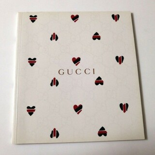 グッチ(Gucci)のGUCCI　カタログ　2006　Hawaii　グッチ　冊子(ファッション)
