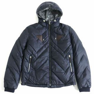 ルイヴィトン(LOUIS VUITTON)の【ドンドン見直し】美品▽12AW ルイヴィトン グラフィティ スティーブン スプラウス カシミヤ混 レザー使 ダウンジャケット 紺 48 伊製(ダウンジャケット)