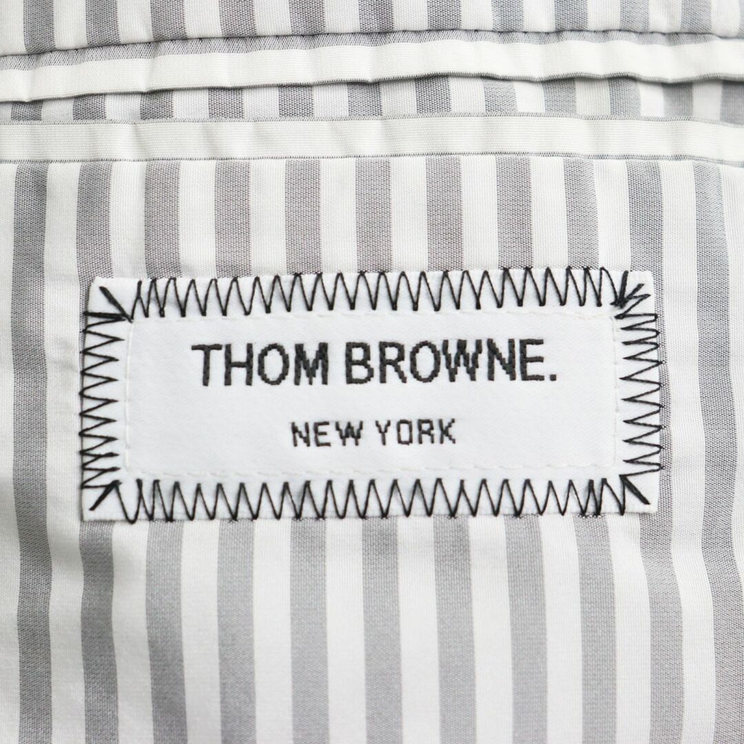 THOM BROWNE(トムブラウン)の極美品●THOM BROWNE トムブラウン グログランダウンボンバー MJD020Z カシミヤ100％ フーデッドダウンジャケット 灰 0 伊製 正規品 メンズ メンズのジャケット/アウター(ダウンジャケット)の商品写真