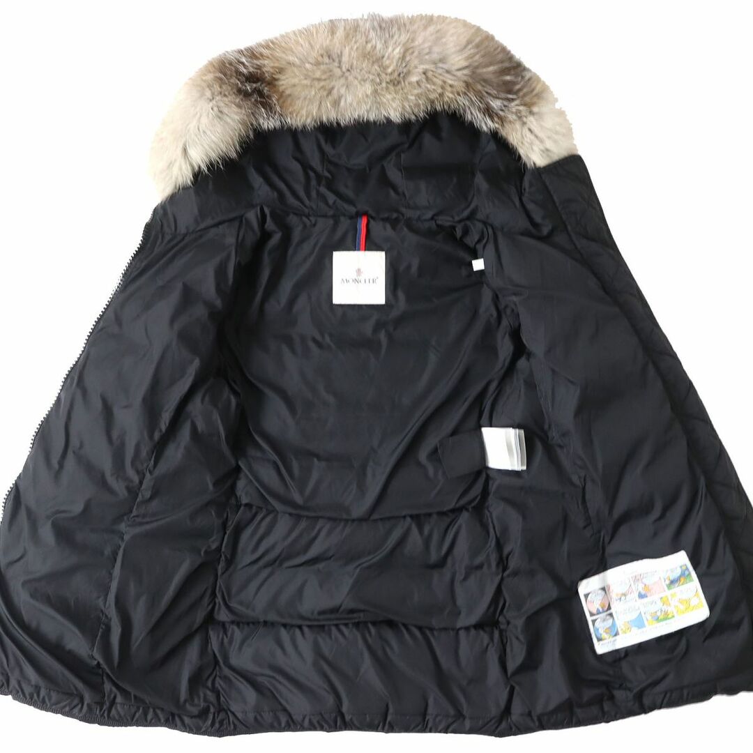 MONCLER(モンクレール)の極美品△正規品 MONCLER モンクレール CLION 2019年 ロゴワッペン・ブルーフロストフォックスファー・ベルト付き ダウンジャケット 黒 00 レディースのジャケット/アウター(ダウンジャケット)の商品写真