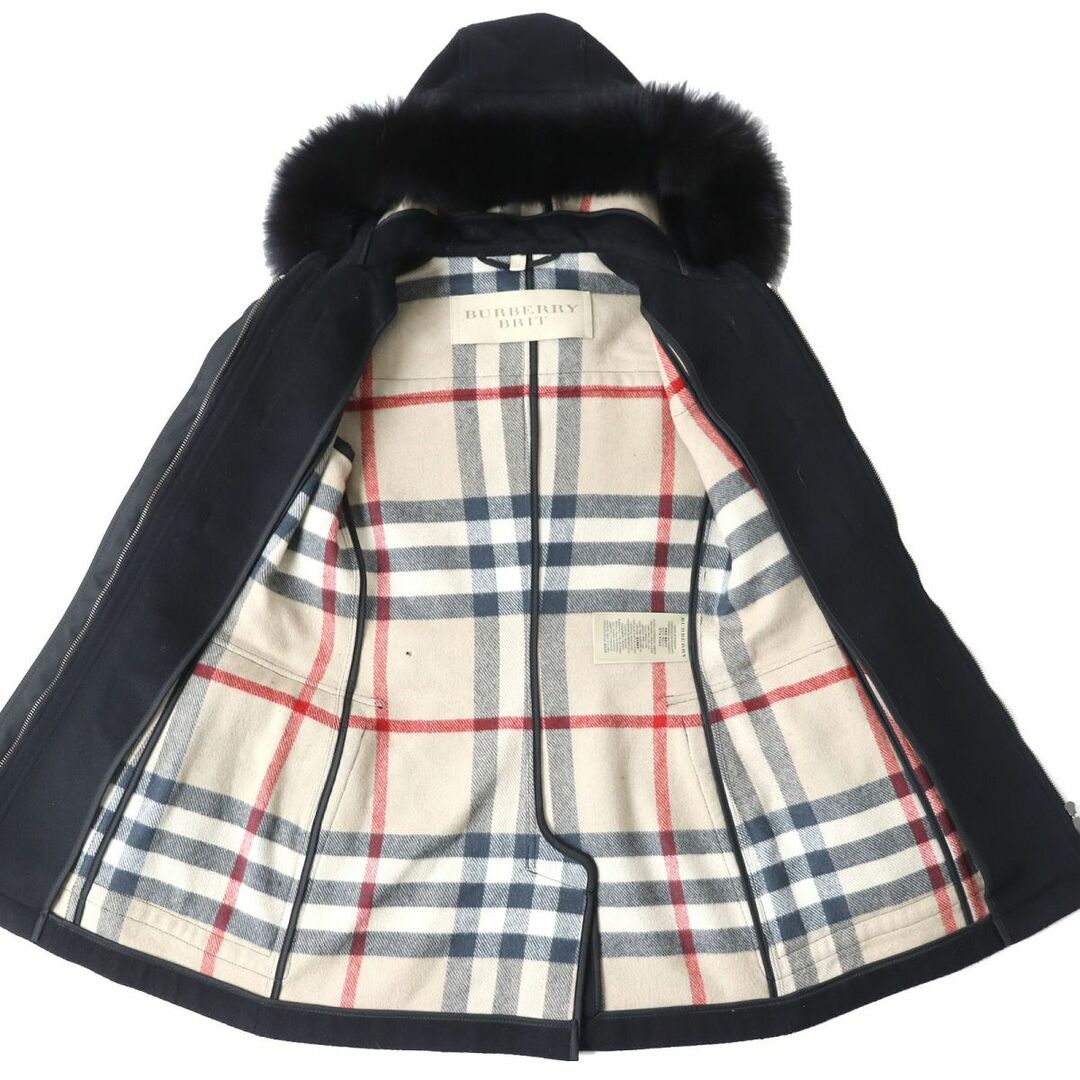 BURBERRY(バーバリー)の美品△BURBERRY BRIT バーバリーブリット 3873755 裏地ノバチェック柄 フォックスファー使い ウール100％ ダッフルコート レディース 黒 38 レディースのジャケット/アウター(ダッフルコート)の商品写真