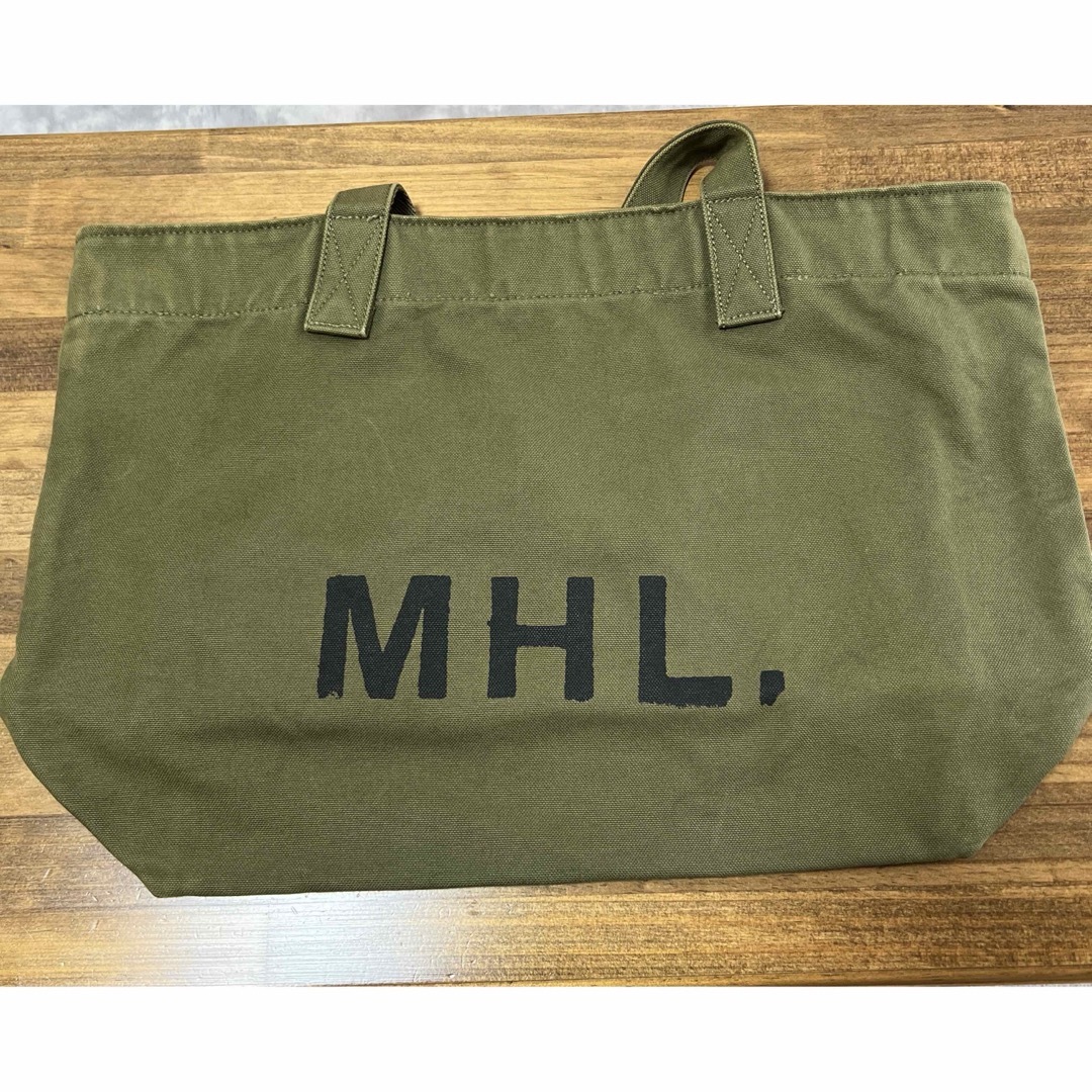 MARGARET HOWELL(マーガレットハウエル)のMHL.ロゴトートバッグ（カーキ） レディースのバッグ(トートバッグ)の商品写真