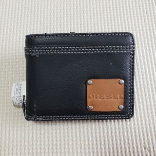 DIESEL - 新品、未使用 DIESEL 折り財布(難あり)