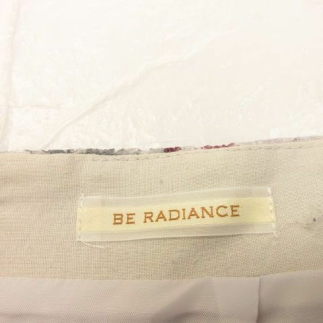 BE RADIANCE(ビーラディエンス)のビーラディエンス BE RADIANCE タイトスカート 花柄 ミニ 薄紫  レディースのスカート(ミニスカート)の商品写真