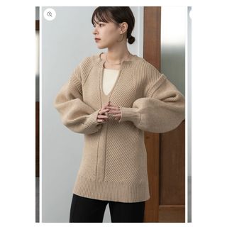 ラウジー(lawgy)の新品　lawgy sleeve switching v neck knit(ニット/セーター)