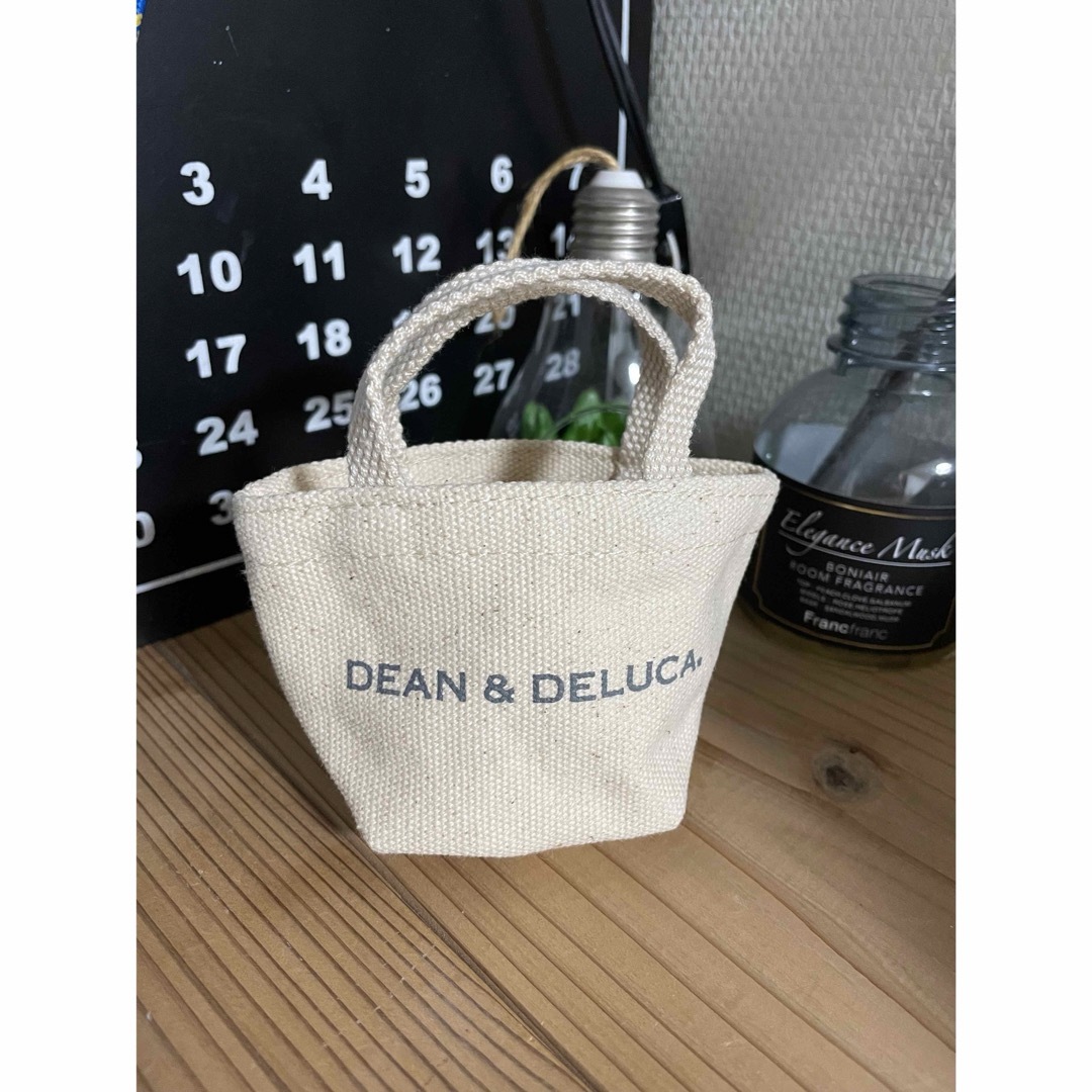 DEAN & DELUCA(ディーンアンドデルーカ)のDEAN &DELUCA  ギフト用ミニトート、紙袋、ラッピング紐1m レディースのバッグ(ショップ袋)の商品写真