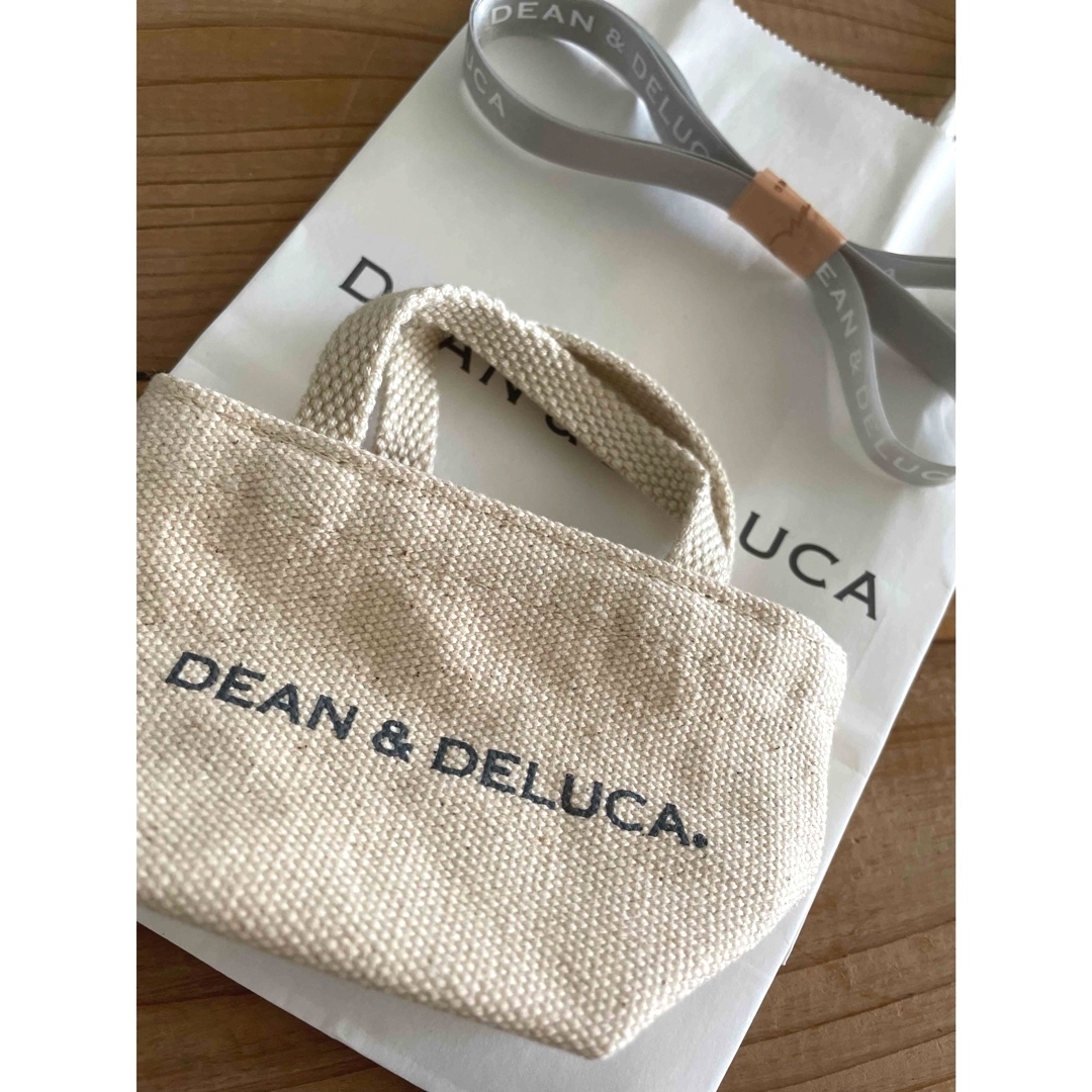 DEAN & DELUCA(ディーンアンドデルーカ)のDEAN &DELUCA  ギフト用ミニトート、紙袋、ラッピング紐1m レディースのバッグ(ショップ袋)の商品写真