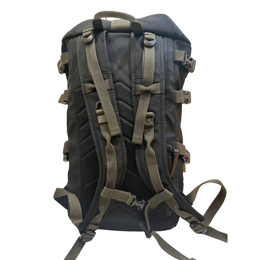 MONCLER(モンクレール)のMONCLER ARGENS BACKPACK モンクレール バックパック メンズ 送料無料 中古 IT1 メンズのバッグ(バッグパック/リュック)の商品写真