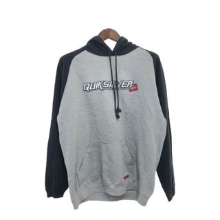 クイックシルバー(QUIKSILVER)のQuiksilver クイックシルバー 2トーン ロゴ スウェット パーカー トップス グレー (メンズ L相当) 中古 古着 P8648(パーカー)