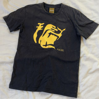 ハンシンタイガース(阪神タイガース)の阪神タイガース　半袖Tシャツ　黒　Mサイズ 応援ウェア　甲子園(応援グッズ)