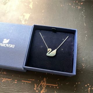 スワロフスキー(SWAROVSKI)の美品☆スワロフスキー【SWAROVSKI】アクアグラデネックレス☆スワン☆ブルー(ネックレス)