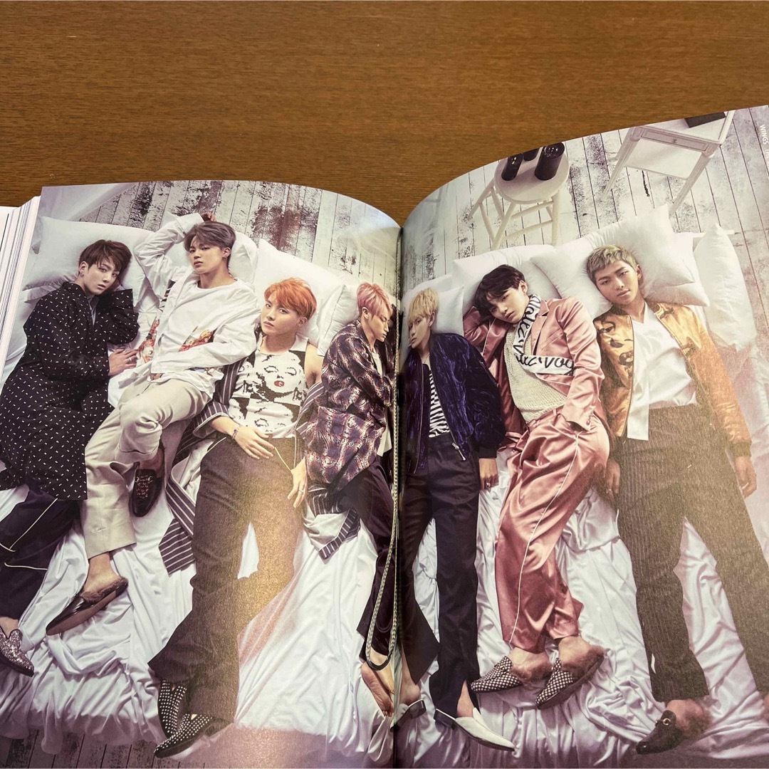 防弾少年団(BTS)(ボウダンショウネンダン)のBTS BEYOND THE STORY エンタメ/ホビーの本(アート/エンタメ)の商品写真