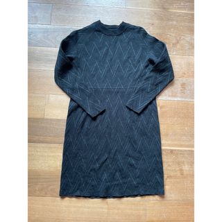 ザラ(ZARA)の日本未入荷　超美品　COS おしゃれな　　ニットワンピース　Mサイズ　黒緑(ロングワンピース/マキシワンピース)