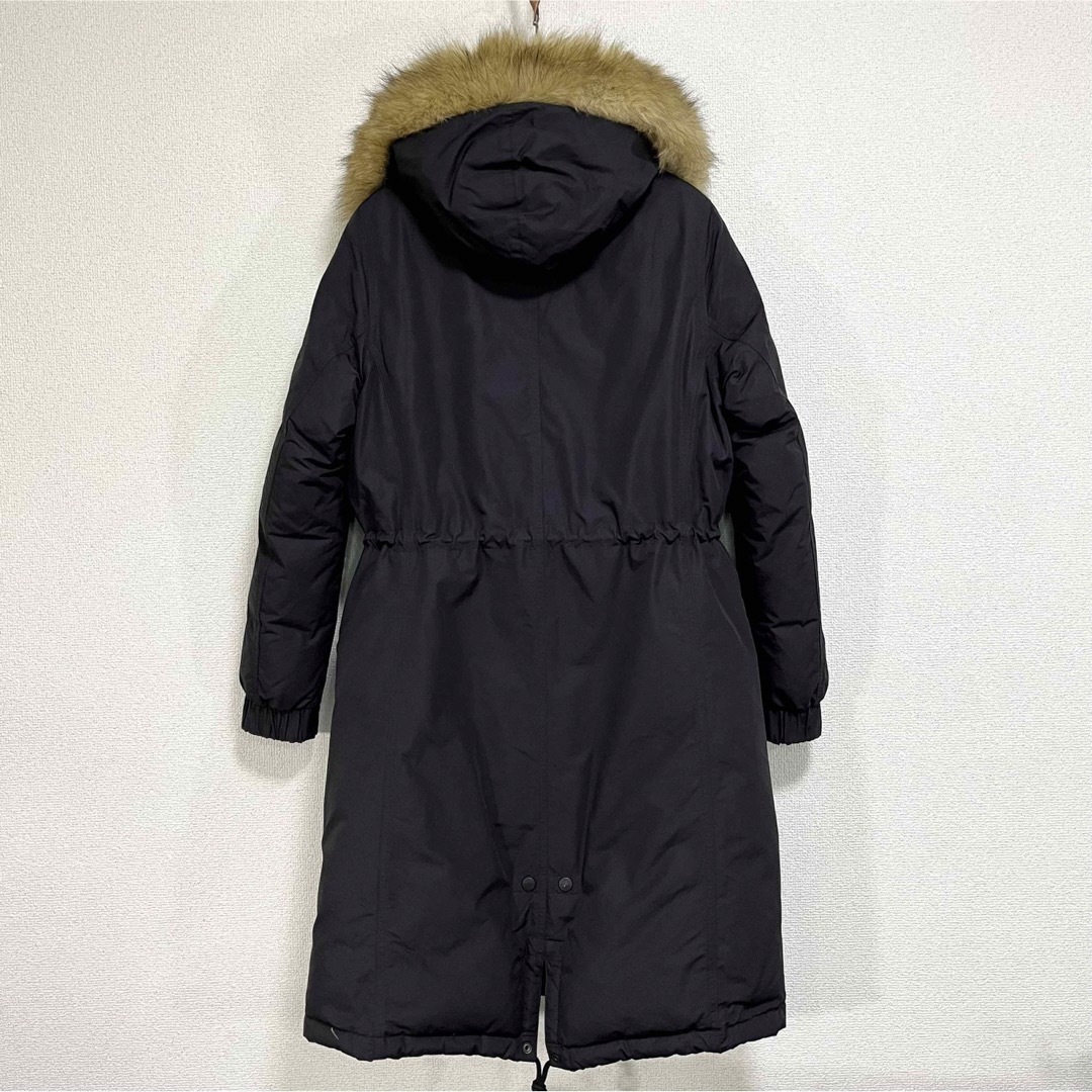 THE NORTH FACE(ザノースフェイス)の美品人気 ノースフェイス ダウンコート ブラック レディースS ホワイトレーベル レディースのジャケット/アウター(ダウンコート)の商品写真