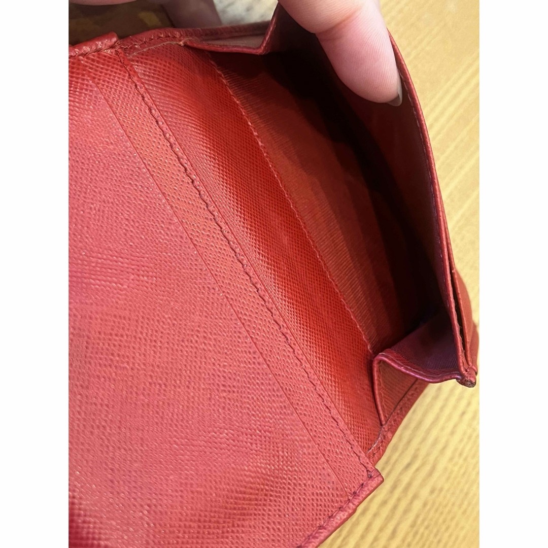 PRADA(プラダ)のPRADA カードケース 赤 レディースのファッション小物(パスケース/IDカードホルダー)の商品写真