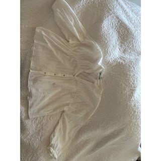 ザラ(ZARA)のZARAブラウストップス白新品未使用タグ付き(シャツ/ブラウス(長袖/七分))