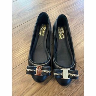 サルヴァトーレフェラガモ(Salvatore Ferragamo)の【美品】フェラガモ VARINA LUXバレエシューズ(バレエシューズ)