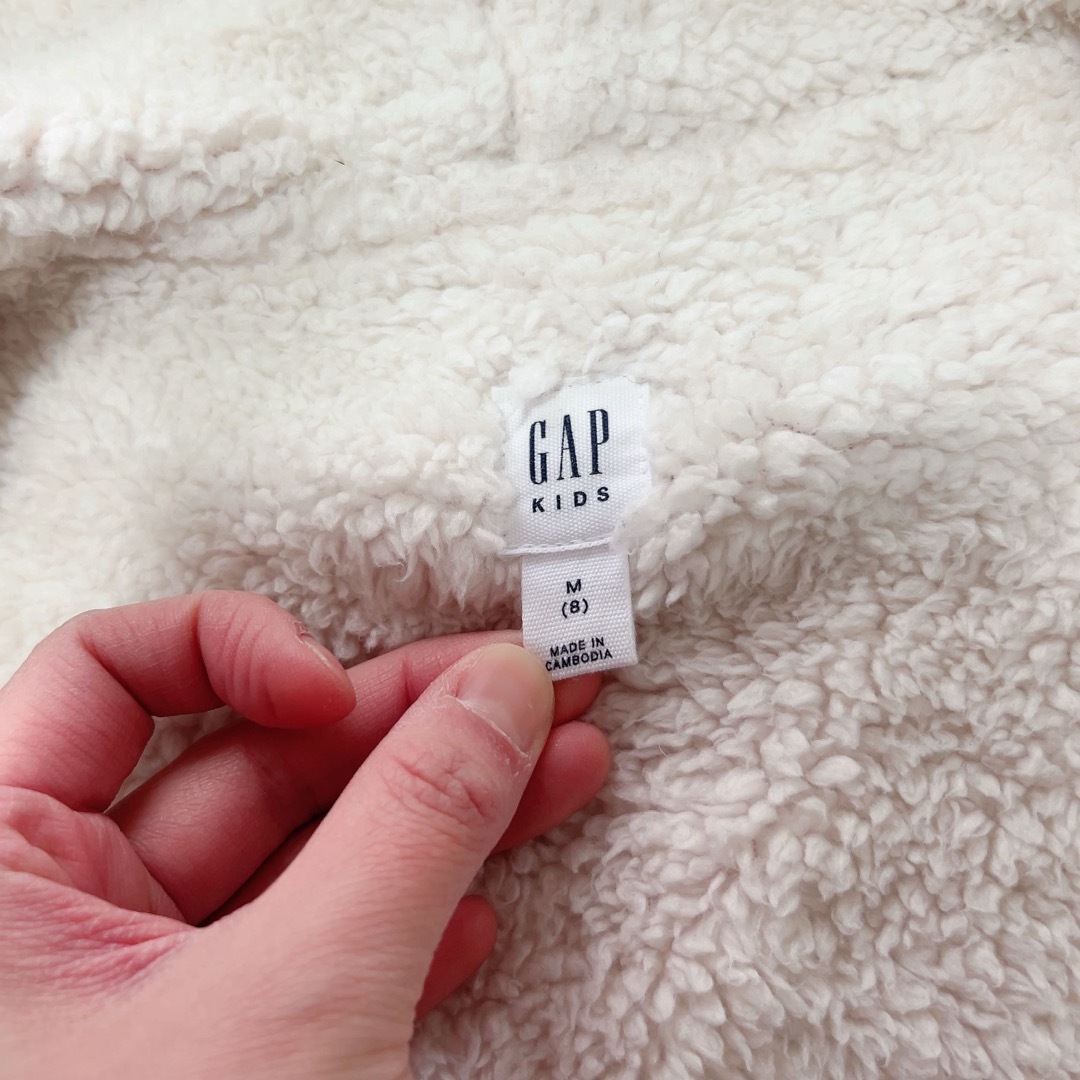 GAP Kids(ギャップキッズ)のGAP子供服　裏起毛パーカー キッズ/ベビー/マタニティのキッズ服女の子用(90cm~)(ジャケット/上着)の商品写真