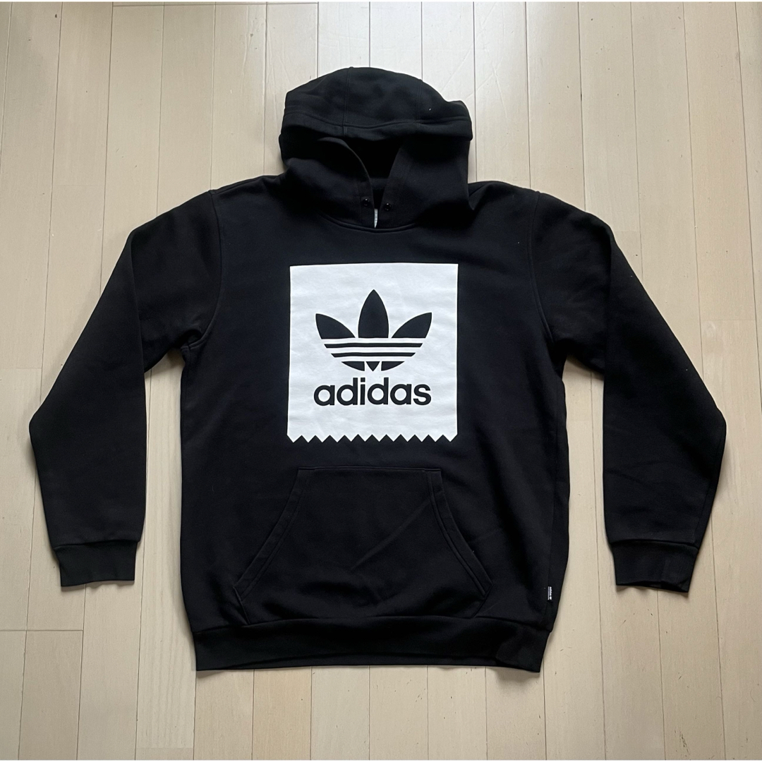 adidas(アディダス)のadidas PAKAIAN HOODIE SIZE L スポーツ/アウトドアのトレーニング/エクササイズ(トレーニング用品)の商品写真