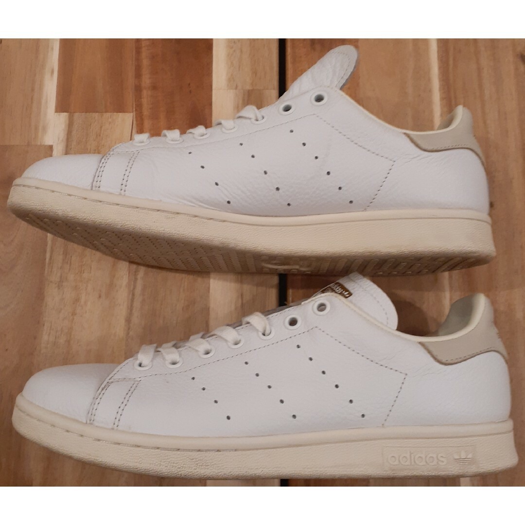 STANSMITH（adidas）(スタンスミス)のアディダス　スタンスミス　ホワイト　CG6820　27.5cm メンズの靴/シューズ(スニーカー)の商品写真