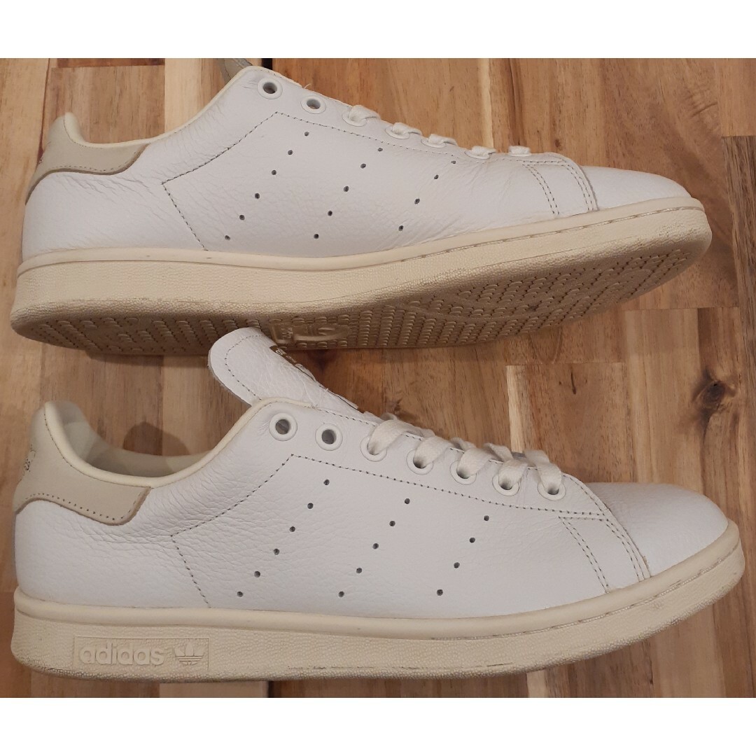 STANSMITH（adidas）(スタンスミス)のアディダス　スタンスミス　ホワイト　CG6820　27.5cm メンズの靴/シューズ(スニーカー)の商品写真