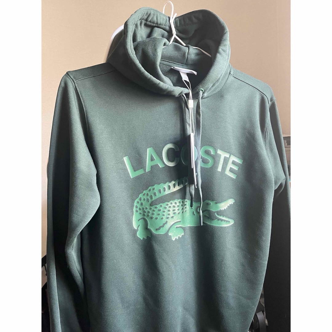 LACOSTE(ラコステ)の新品　ラコステ　グリーン　パーカー メンズのトップス(パーカー)の商品写真