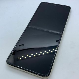 ギャラクシー(Galaxy)の【訳あり品】Galaxy Z Flip3 5G docomo SIMロック解除済 SC-54B ホワイト (スマートフォン本体)