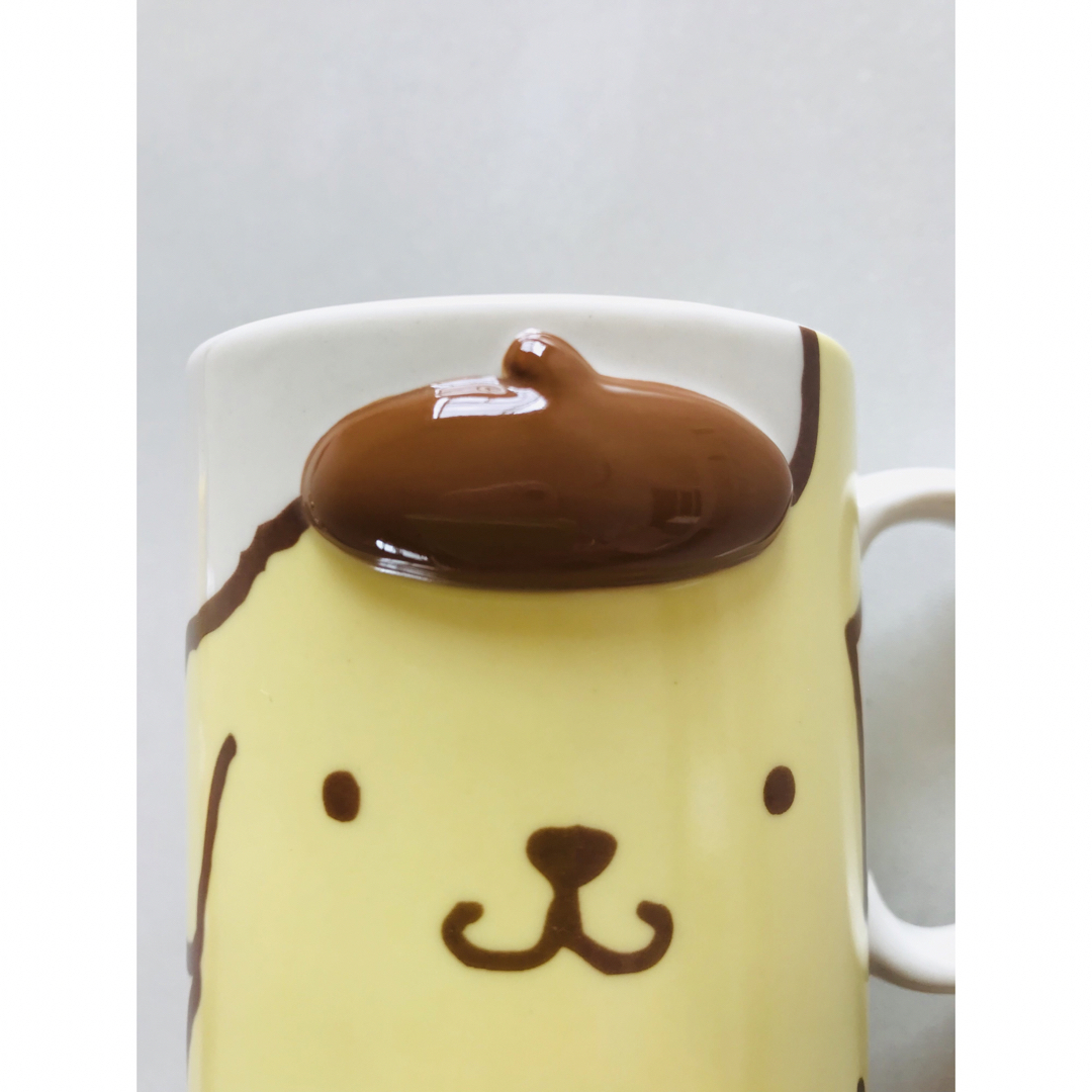 サンリオ(サンリオ)のポムポムプリン　ぷっくりマグカップ　マグカップ　カップ　コップ　グラス　食器 キッズ/ベビー/マタニティの授乳/お食事用品(マグカップ)の商品写真