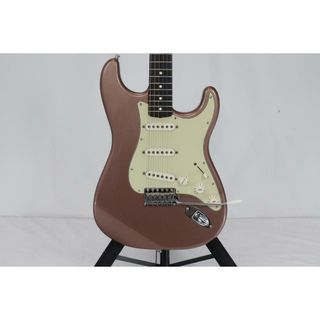 フェンダー(Fender)のＦＥＮＤＥＲ　６０Ｓ　ＳＴＲＡＴＯＣＡＳＴＥＲ(エレキギター)