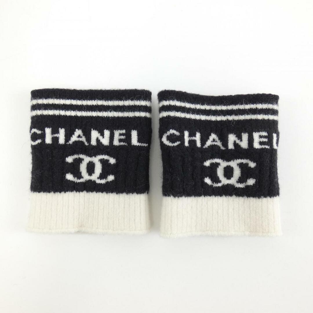 CHANEL(シャネル)のシャネル CHANEL ブーツ レディースの靴/シューズ(ブーツ)の商品写真