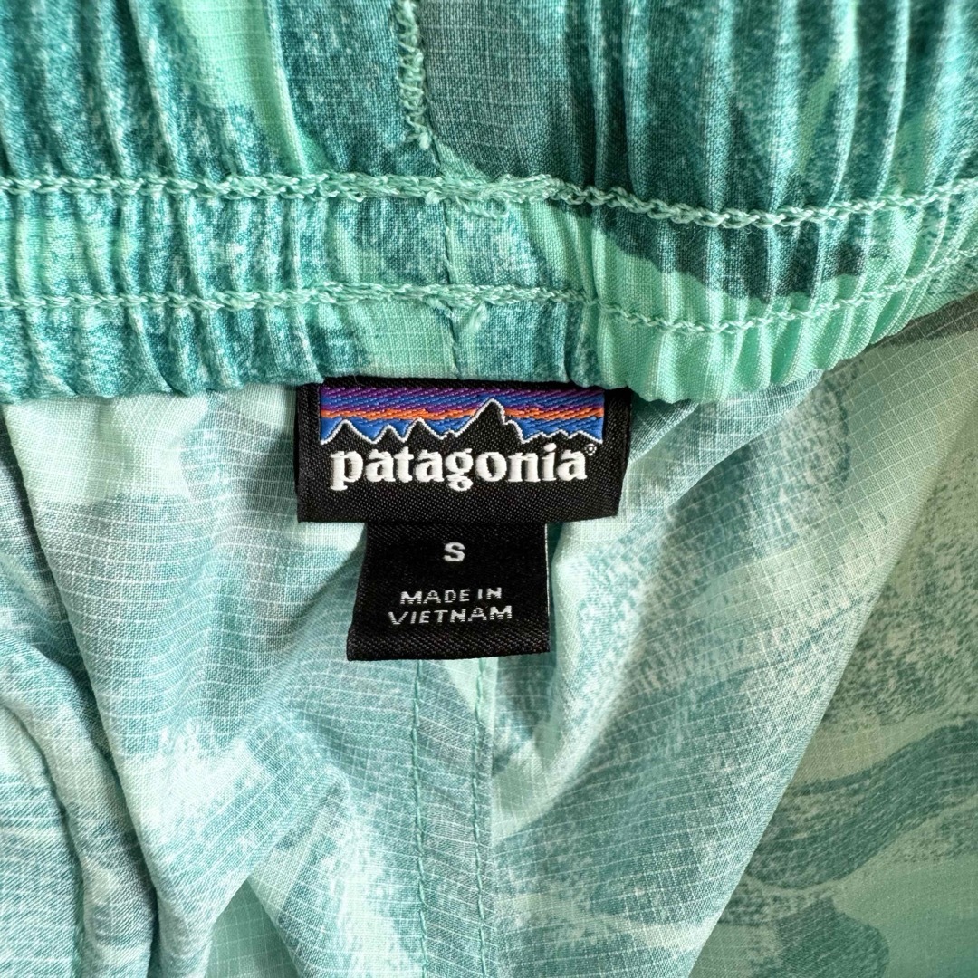 patagonia(パタゴニア)のpatagonia パタゴニア リーフ柄 ショートパンツ レディースのパンツ(ショートパンツ)の商品写真