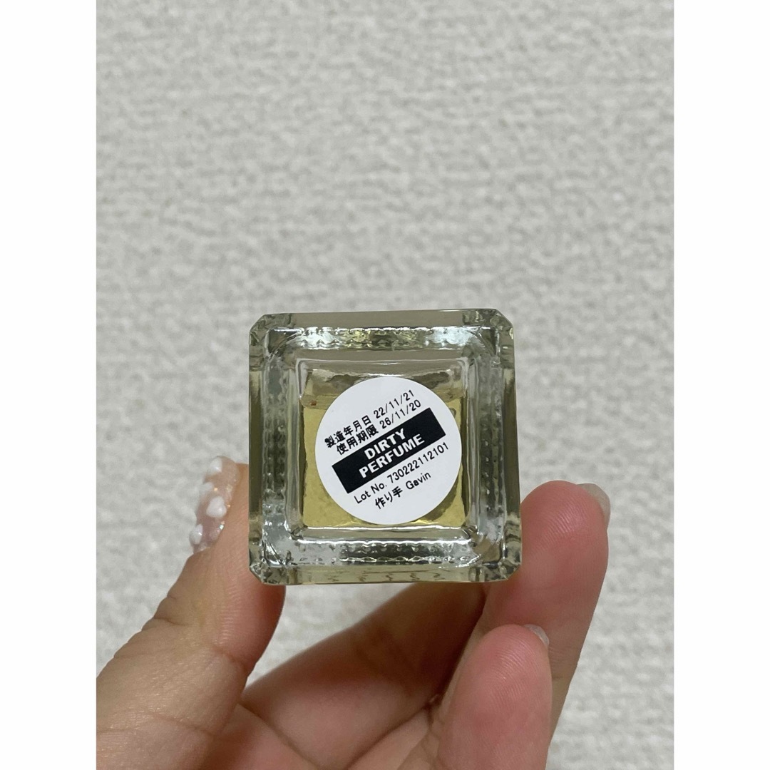 LUSH(ラッシュ)のLUSH DIRTY 30ml コスメ/美容の香水(ユニセックス)の商品写真