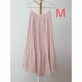 ユニクロ(UNIQLO)のユニクロ　プリーツスカート　ピンク　Mサイズ(ロングスカート)