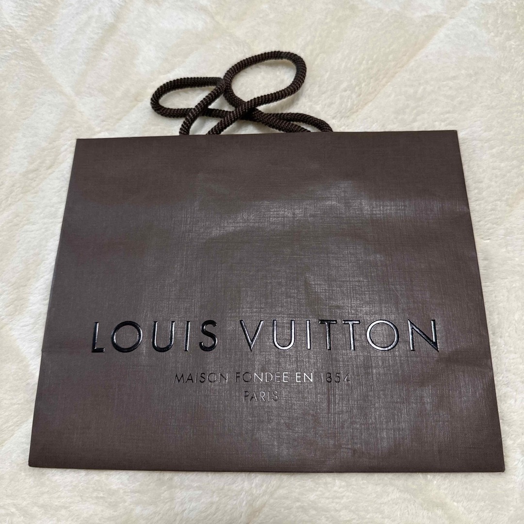 LOUIS VUITTON(ルイヴィトン)のルイヴィトン　LV 紙袋　ショッパー レディースのバッグ(ショップ袋)の商品写真