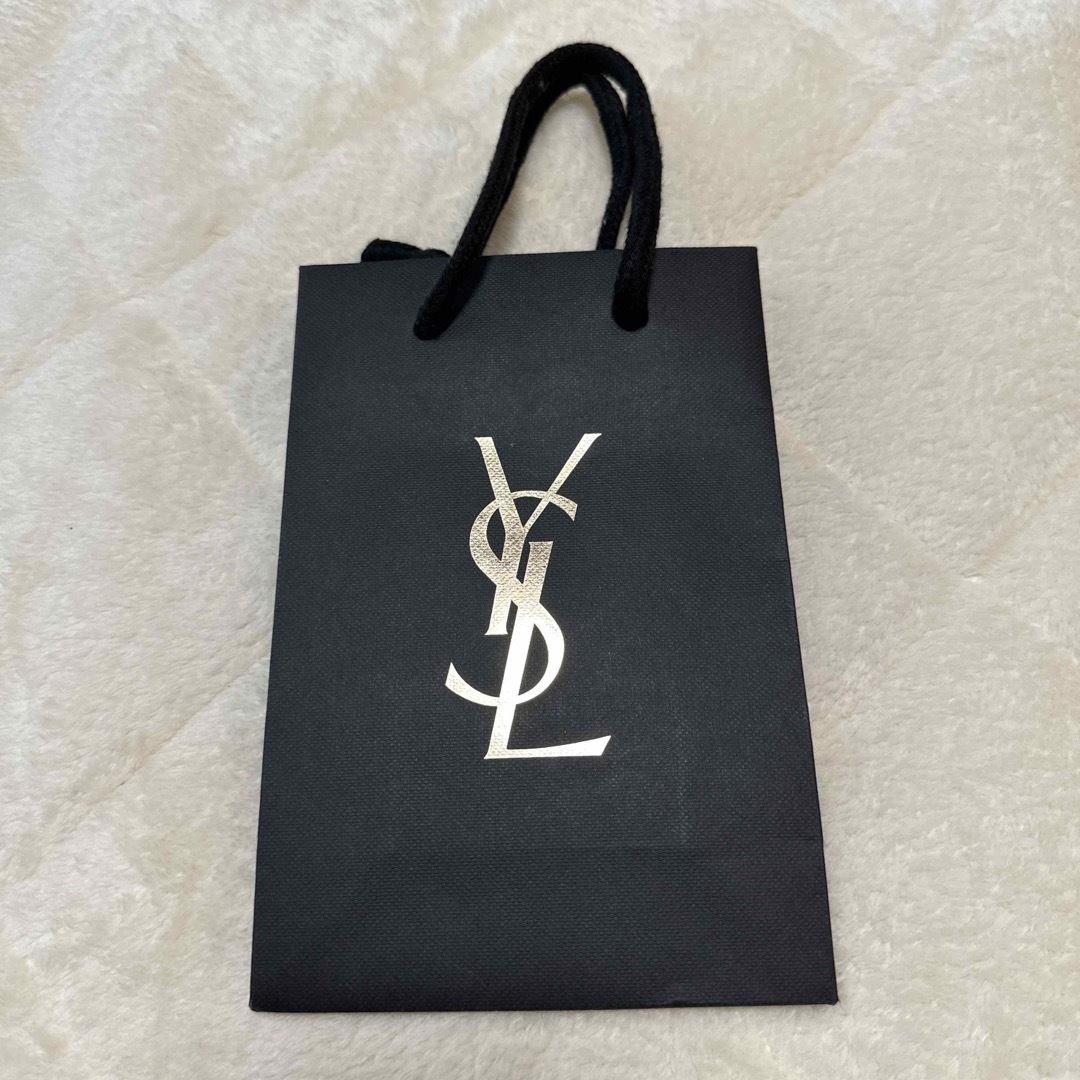 Yves Saint Laurent(イヴサンローラン)のイヴサンローラン　ショッパー　紙袋 レディースのバッグ(ショップ袋)の商品写真