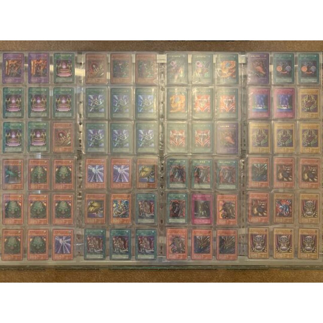 No.1877遊戯王初期74枚セット炎の剣士カオス黒魔術の儀式ブラック No.1877遊戯王初期74枚セット炎の剣士カオス黒魔術の儀式ブラック