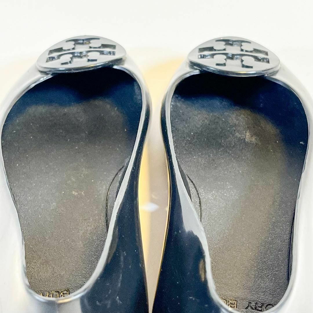 Tory Burch(トリーバーチ)のTORY BURCH パンプス フラットシューズ ラバー 黒 レディースの靴/シューズ(ハイヒール/パンプス)の商品写真