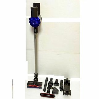 ダイソン(Dyson)のダイソン・V6・サイクロン内部洗浄済！充電器・新品アタッチメント５種他(掃除機)