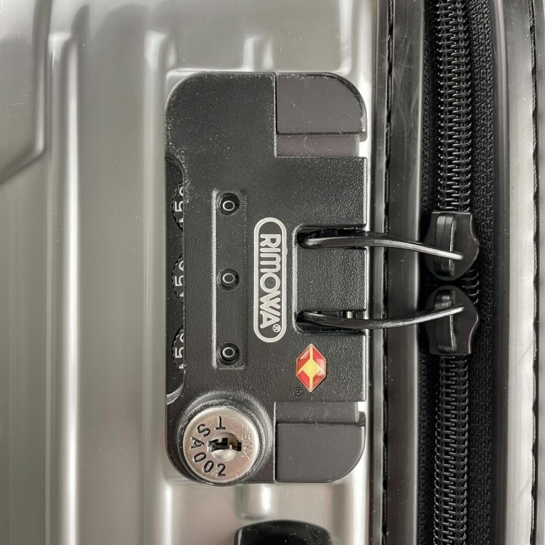 RIMOWA(リモワ)の■リモワ RIMOWA サルサ 35L■2輪 キャリーケース 機内OK シルバー メンズのバッグ(トラベルバッグ/スーツケース)の商品写真