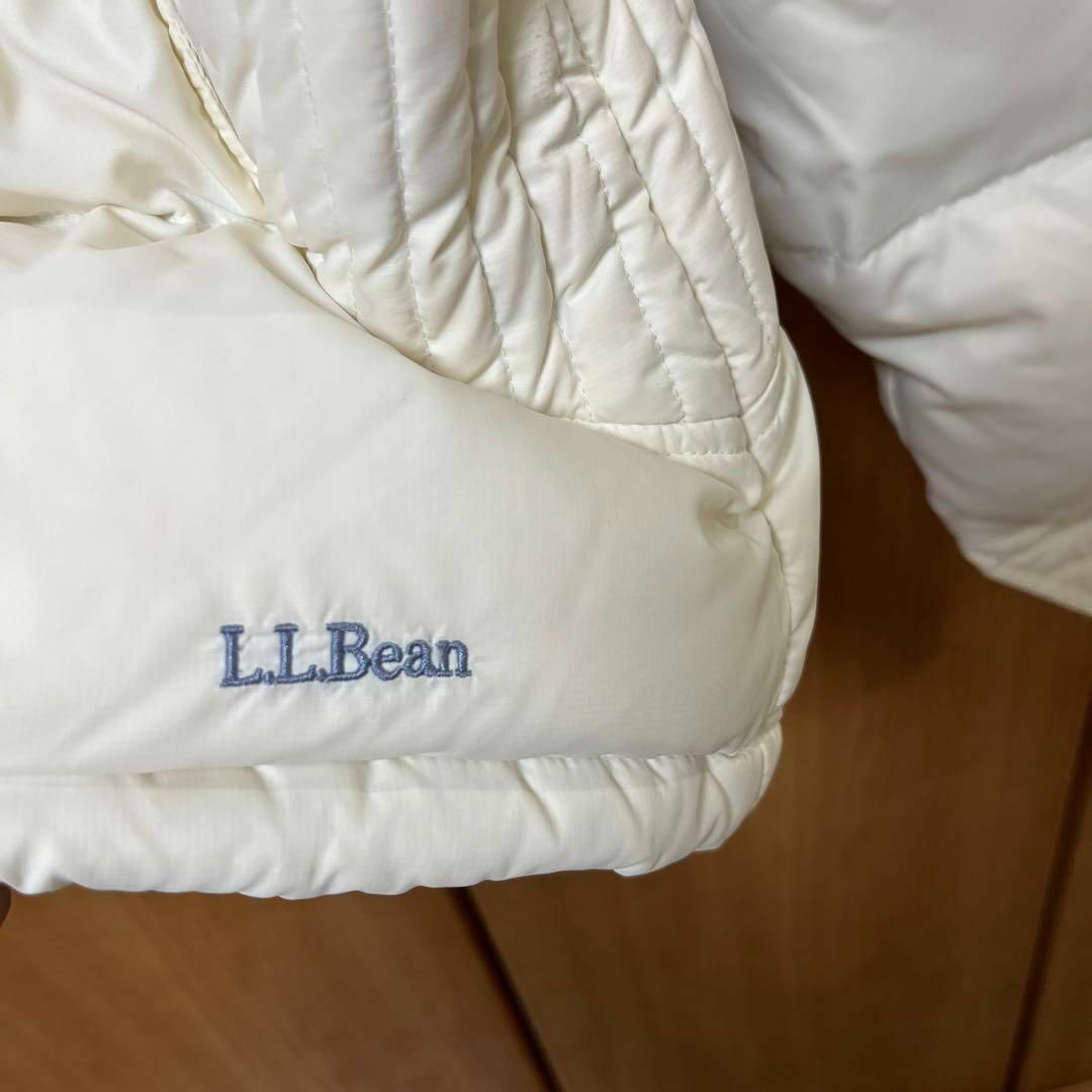 L.L.Bean(エルエルビーン)のL.L.Bean(エルエルビーン) ハイネックダウンジャケット 防寒 アイボリー レディースのジャケット/アウター(ダウンジャケット)の商品写真
