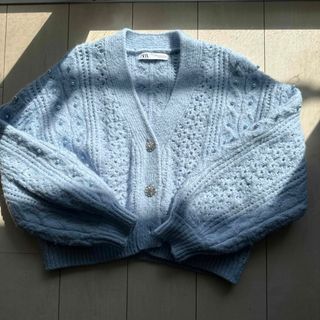 ザラ(ZARA)のZARAパール付きカーディガン(カーディガン)