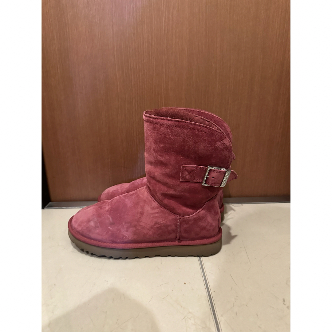 UGG(アグ)のUGG ブーツ　RED レディースの靴/シューズ(ブーツ)の商品写真