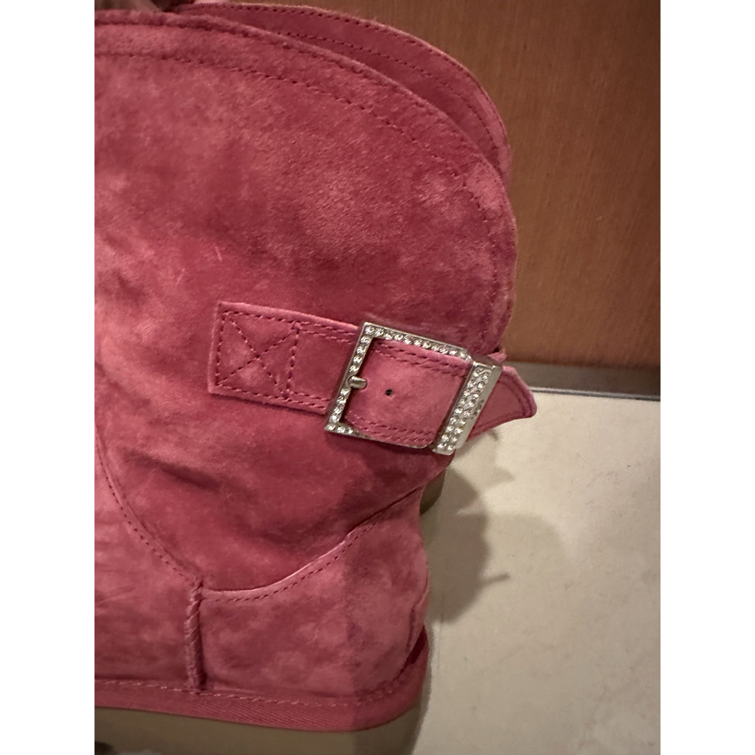 UGG(アグ)のUGG ブーツ　RED レディースの靴/シューズ(ブーツ)の商品写真